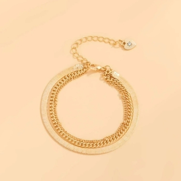 Minimal Layered Chain Bracelet - Picture 3 of 6